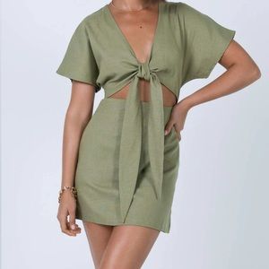 Princess polly green tie dress, size 8